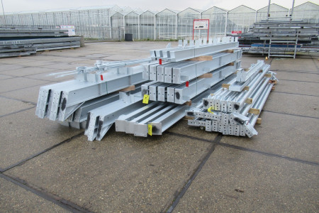 14.00 x 30.00 meter (420m2) verzinkt