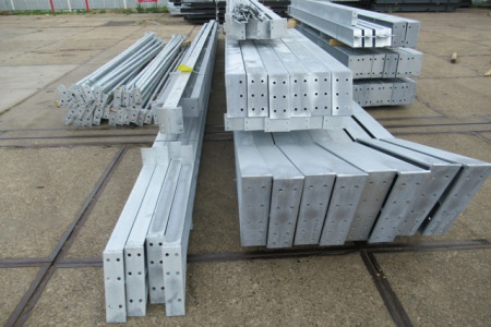 20.00 x 41.00 meter (820m2) verzinkt