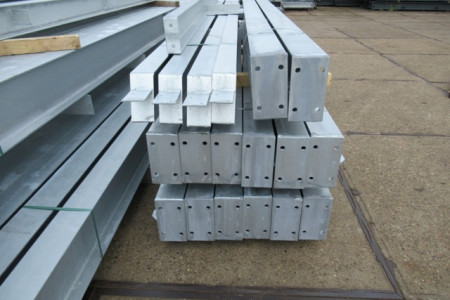 20.00 x 41.00 meter (820m2) verzinkt