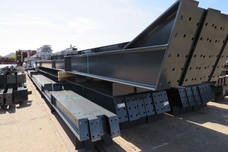22.00 x 50.00 meter (1100m2) gepoedercoat