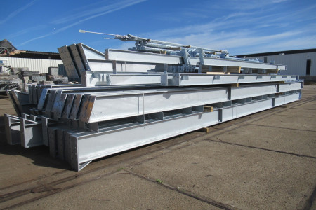 30.00 x 60.00m (1800m²) verzinkt