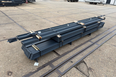 8.00 x 12.00m (96m²)