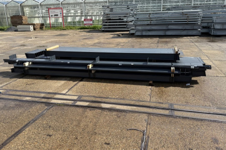 12.00 x 25.00m (300m²)